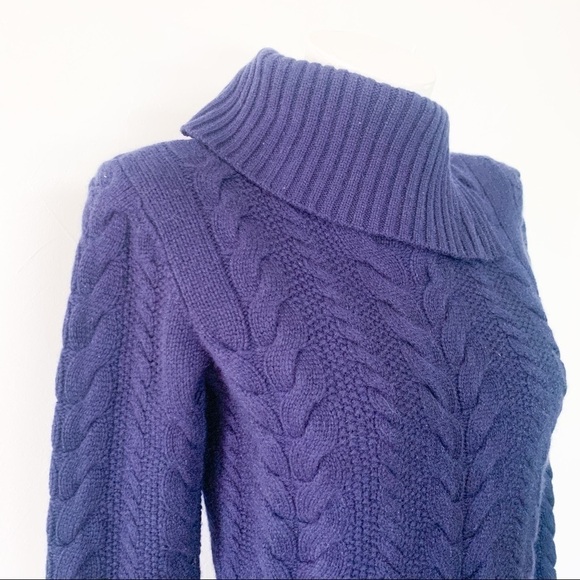 𝅺NWOT Navy Books Brother Cable Knit Sweater. - Picture 3 of 5